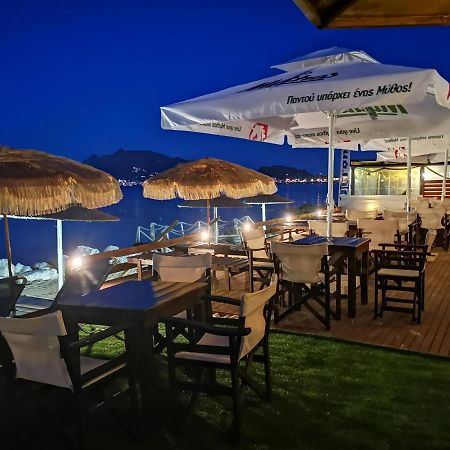 Point Ephemere Beachfront Apartments ザキントス エクステリア 写真