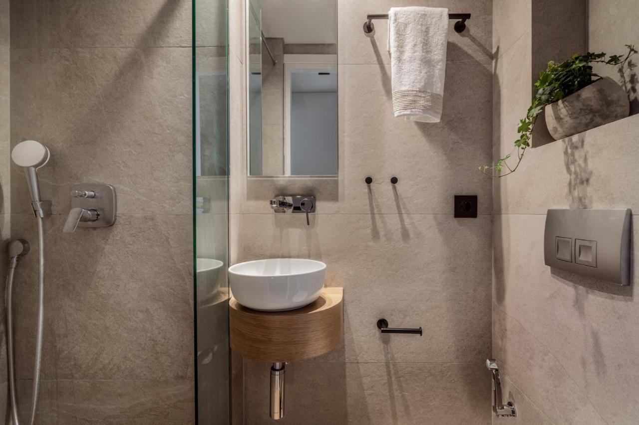 Point Ephemere Beachfront Apartments ザキントス エクステリア 写真